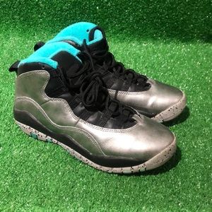 Air Jordan 10 retro 30th anniversary “lady Liberty “ size 4.5 (GS)
